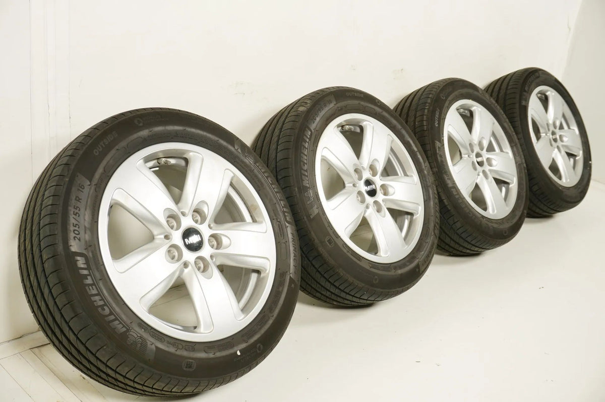 MINI Clubman F54 summer tires, summer wheels 205/55 R16 inch Detailansicht 2