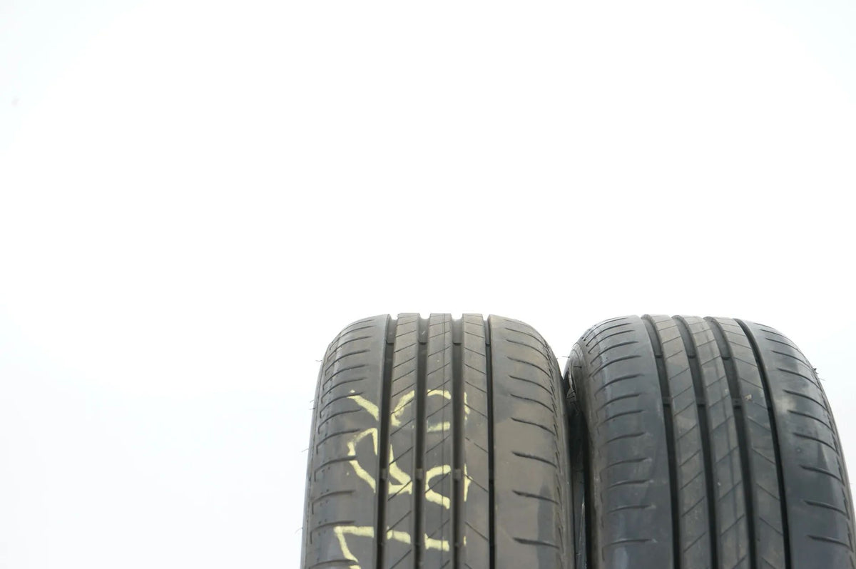 2 x Sommerreifen Bridgestone 205 60 17 Zoll DOT22 ca.5-6mm Bmw* Detailansicht 4