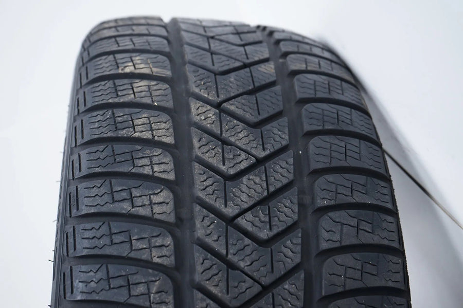 Mercedes třídy E S213 All Terrain zimní kola 245 45 19 palců