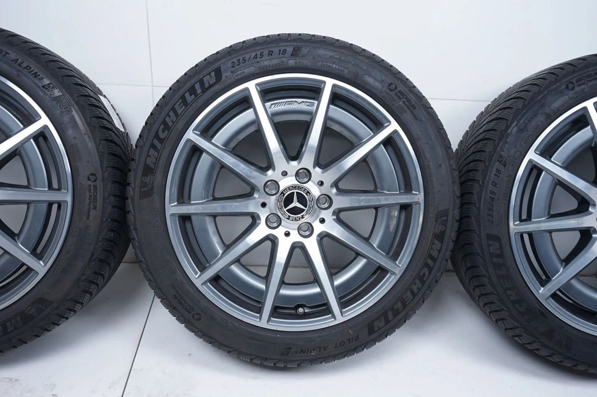 Mercedes C43 AMG W206 zimní pneumatiky zimní kola 235 45 18 palců Detailní zobrazení 4
