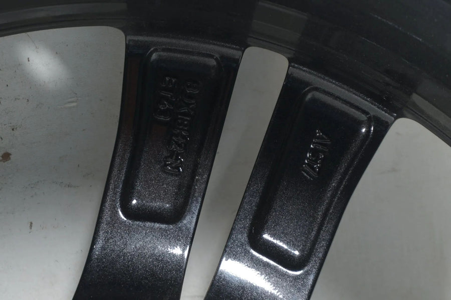 1 x Mercedes E třída W213, hliníkový disk 18 palců A2134015700 8J ET43