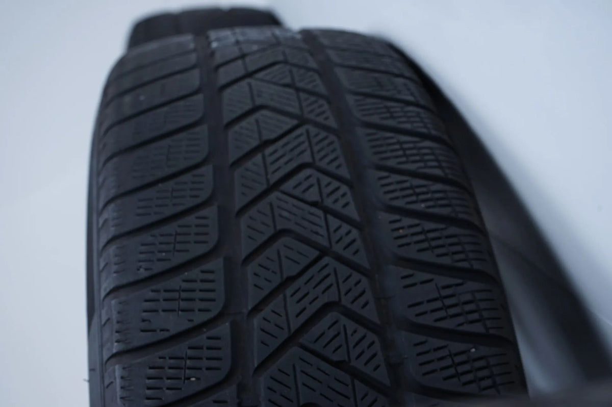 Mercedes EQC W293 N293 Winter Tires Winter Wheels 19 Inch Detailansicht 15