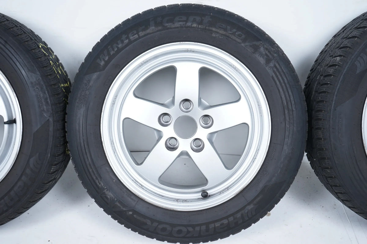 Pneus/jantes hiver Audi A4 B9 8W 205/60 R16 Detailansicht 5