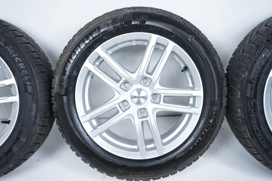 BMW Série 1 Série 2 F40 F44 Roues d'hiver Pneus d'hiver 225 55 16 pouces 7mm