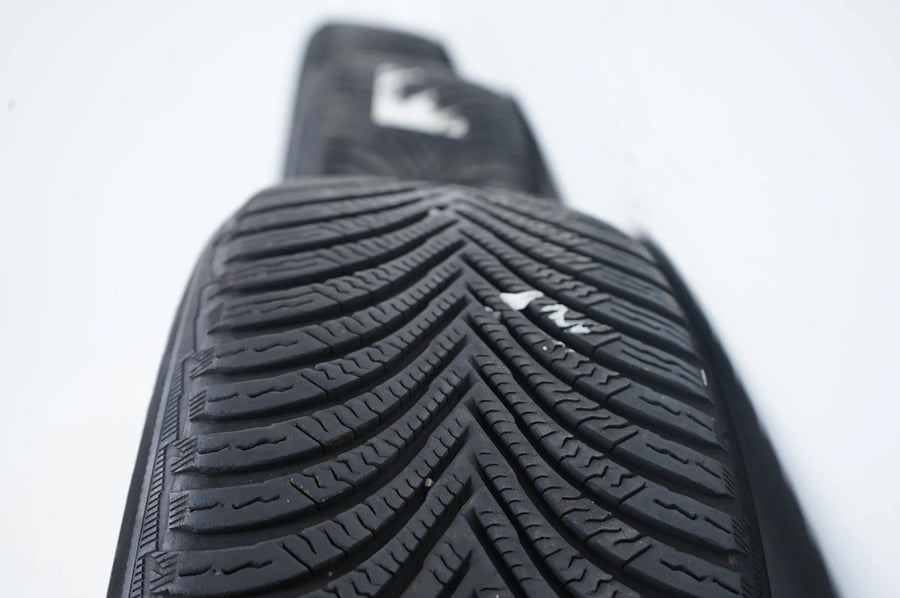 Pneus hiver et jantes hiver 16 pouces pour Mercedes Classe AB W177 B247