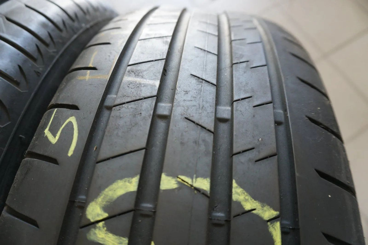 2 X 225 60 R18 104W Sommerreifen Bridgestone Alenza 001 * 5mm 2021 Detailansicht 2