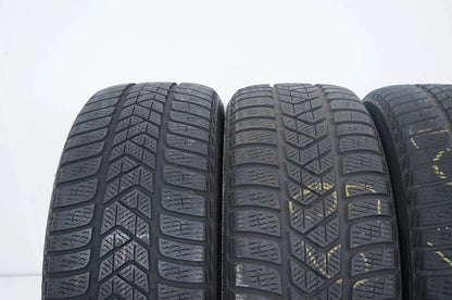 4 x Winterreifen Pirelli 225/45 R18 18 Zoll DOT19/18 ca.5mm MO