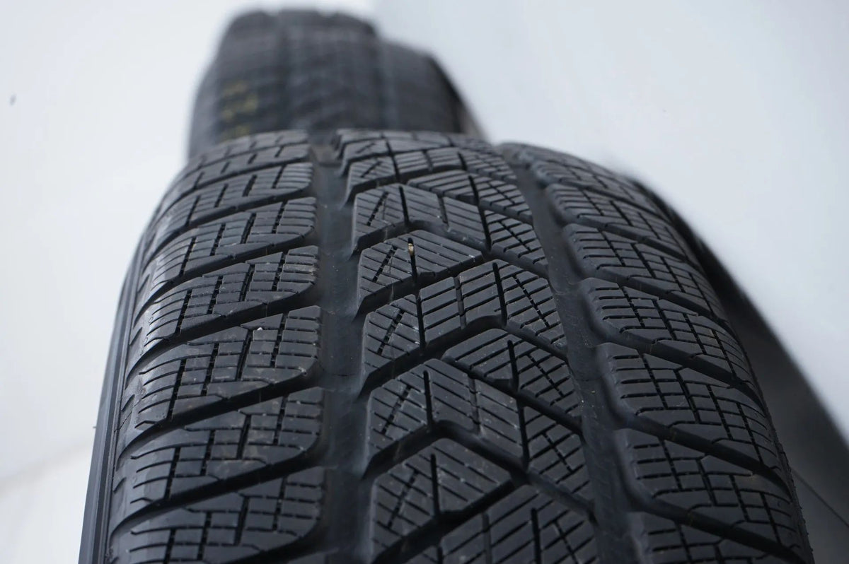 Audi Q5 FY 8OA Winter tires Winter wheels 235 65 17 inch 8OA601025J Detailansicht 10