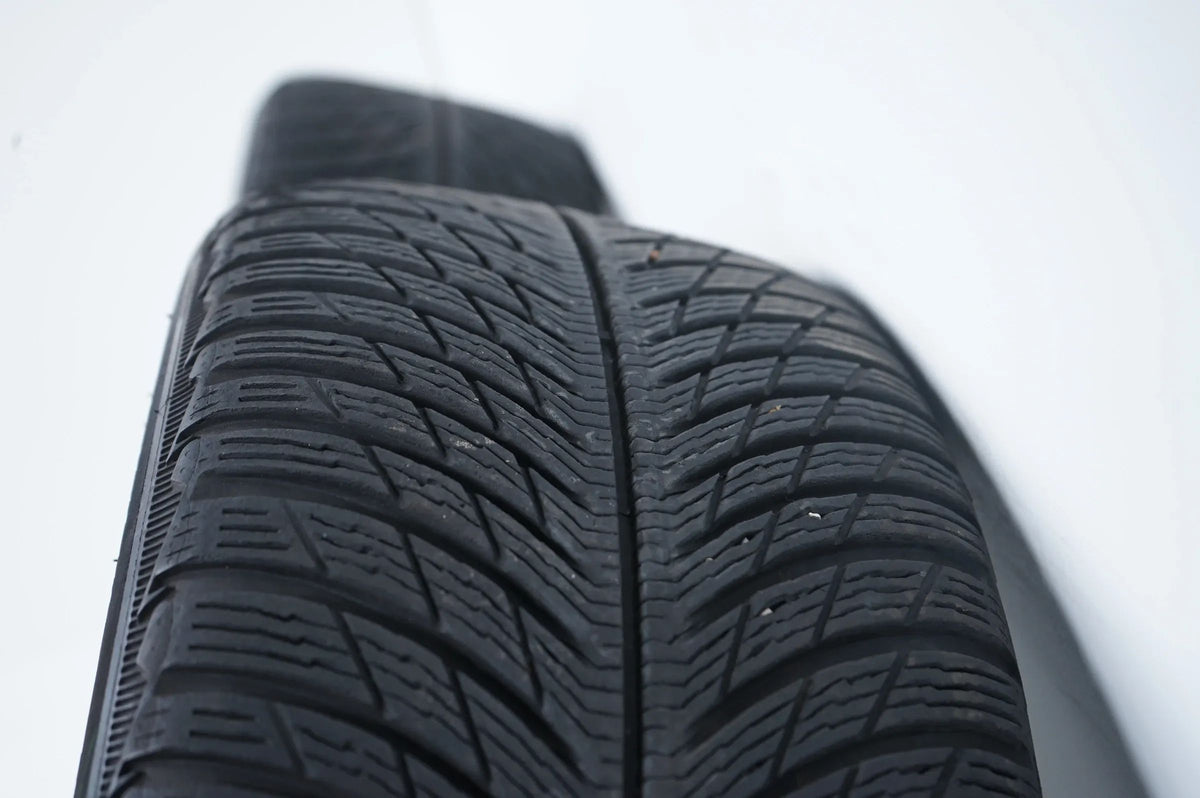 Mercedes C Klasse Hybrid W206 Winterreifen Winterräder 17 Zoll Detailansicht 11