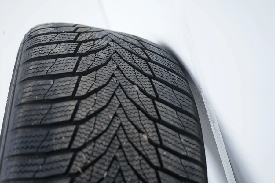 Honda CR-V HRV Land Rover winterwielen winterbanden 235 45 18 inch