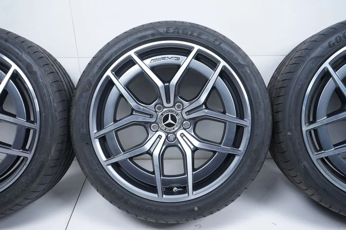 NEW Mercedes E-Class W213 Summer Wheels Summer Tires 19 Inch Detailansicht 4