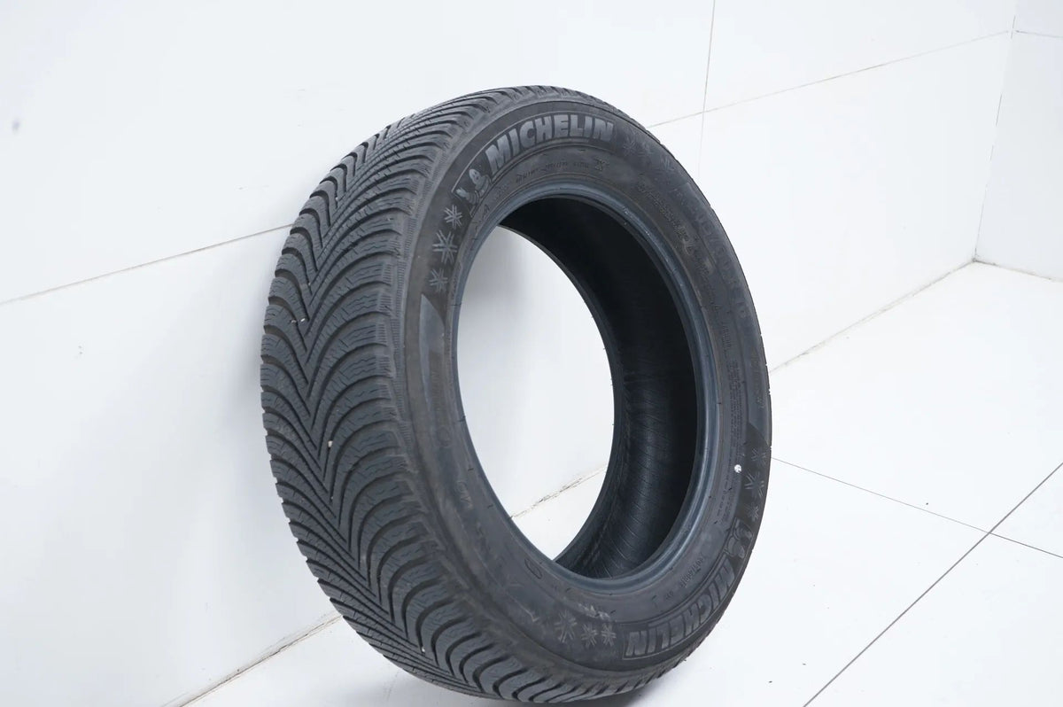 1x Winter tire 205 60 16 inch Michelin approx. 5 mm tread depth DOT21 MO Detail view 3