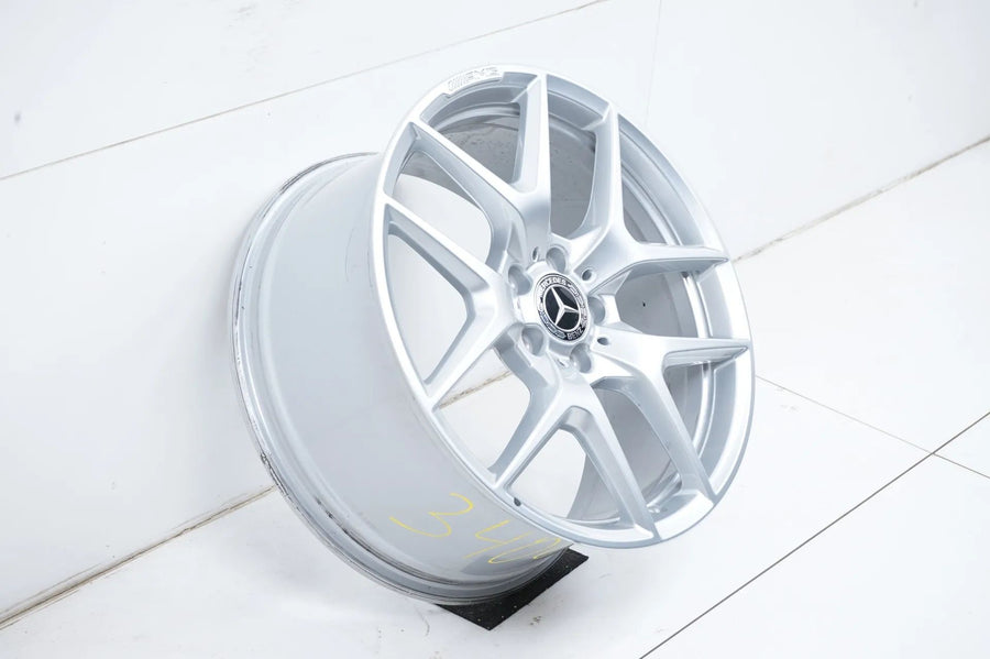 1 jante en aluminium Mercedes AMG GT W190 19 pouces A1904010300 9J