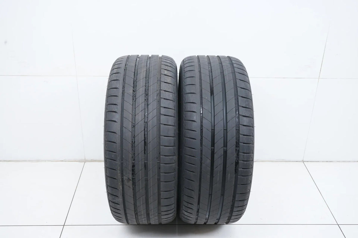 2 x Demo Sommerreifen 255 45 19 Zoll Bridgestone DOT23 MO Detailansicht 2