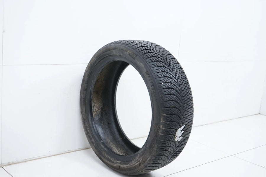 1 x Allwetterreifen Westlake 225 45 18 Zoll DOT21 ca.7 mm