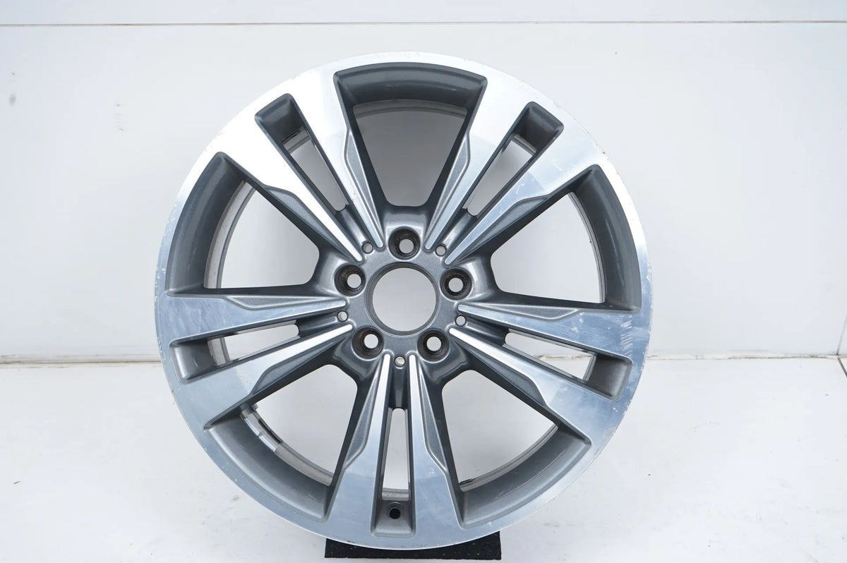 1 x Hliníkový disk Mercedesu třídy E Coupé W207 18 palců A2074012902 8J Detailní zobrazení 2