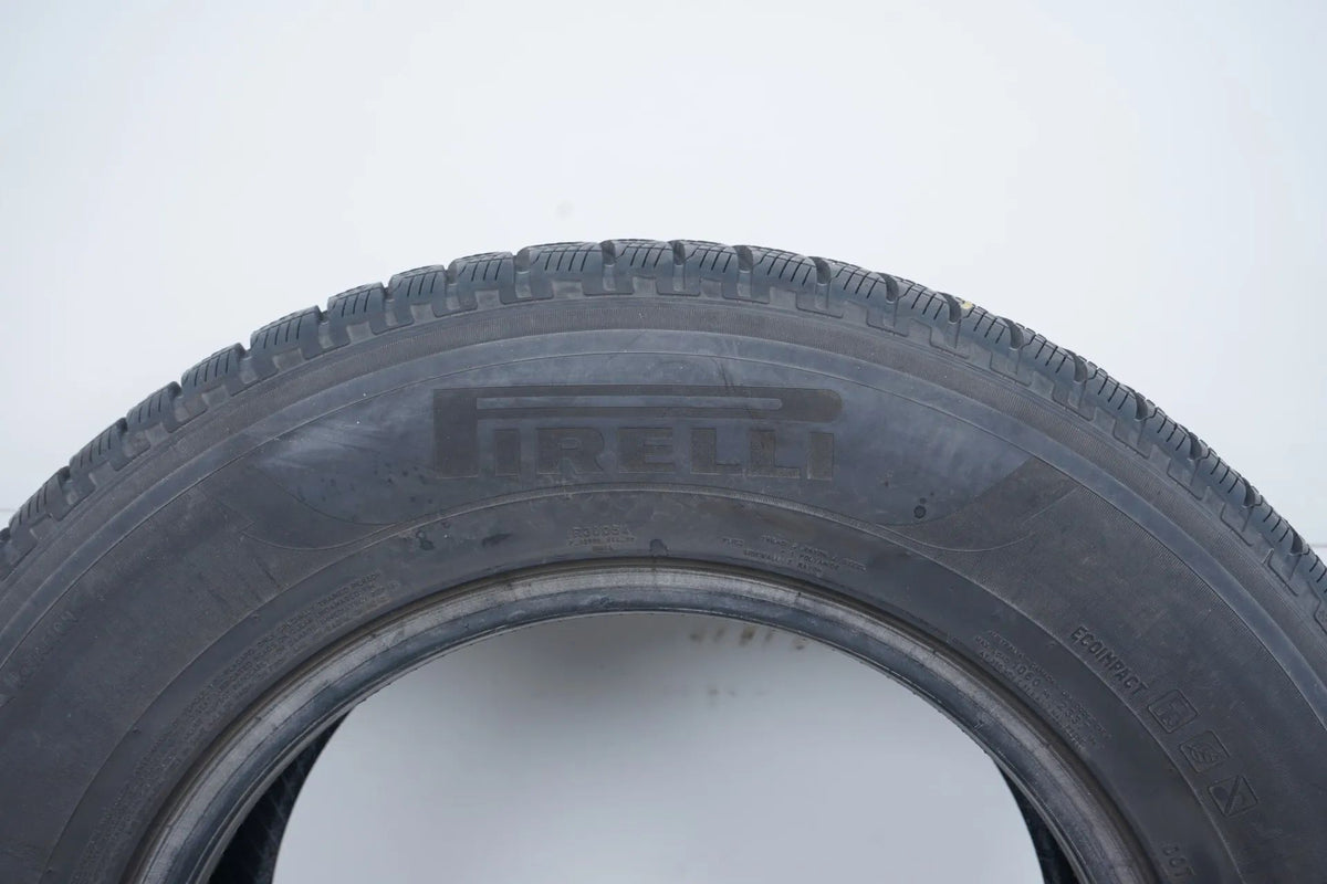 1x Winter tire 255 65 17 inch Pirelli DOT17 MO approx. 5mm tread depth Detailansicht 3