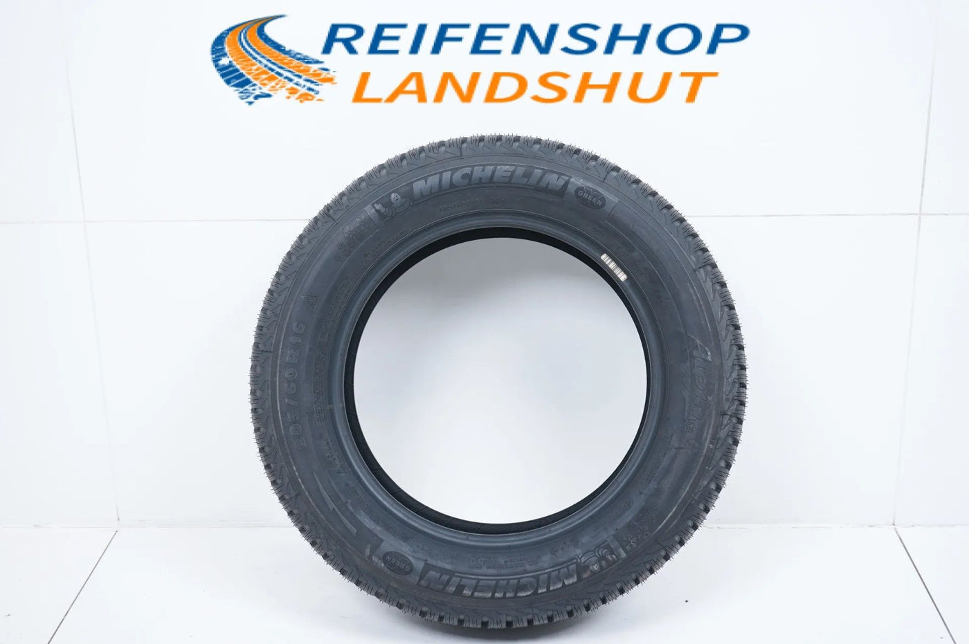 1x NEW Demo Winter Tire 205 60 16 inch Michelin DOT18 BMW*