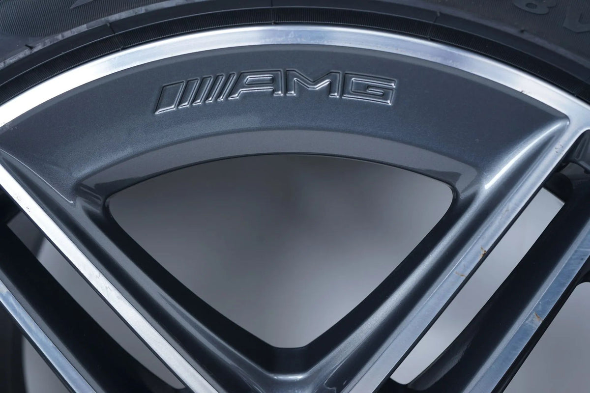 Mercedes C63 kupé AMG W205 zimní pneumatiky zimní kola 19 palců Detailní zobrazení 13