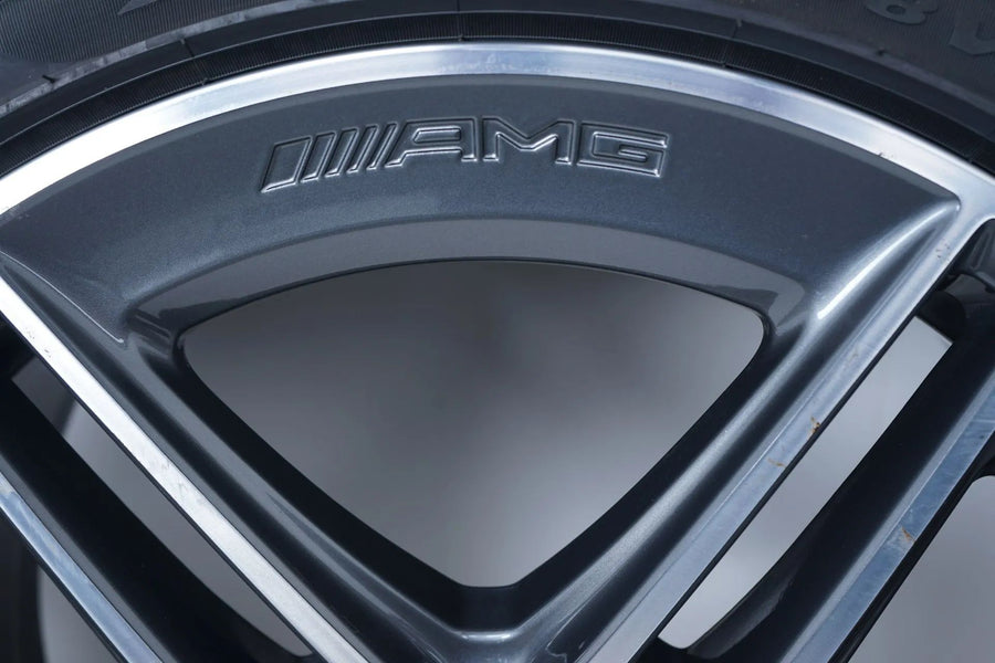 Mercedes C63 kupé AMG W205 zimní pneumatiky zimní kola 19 palců