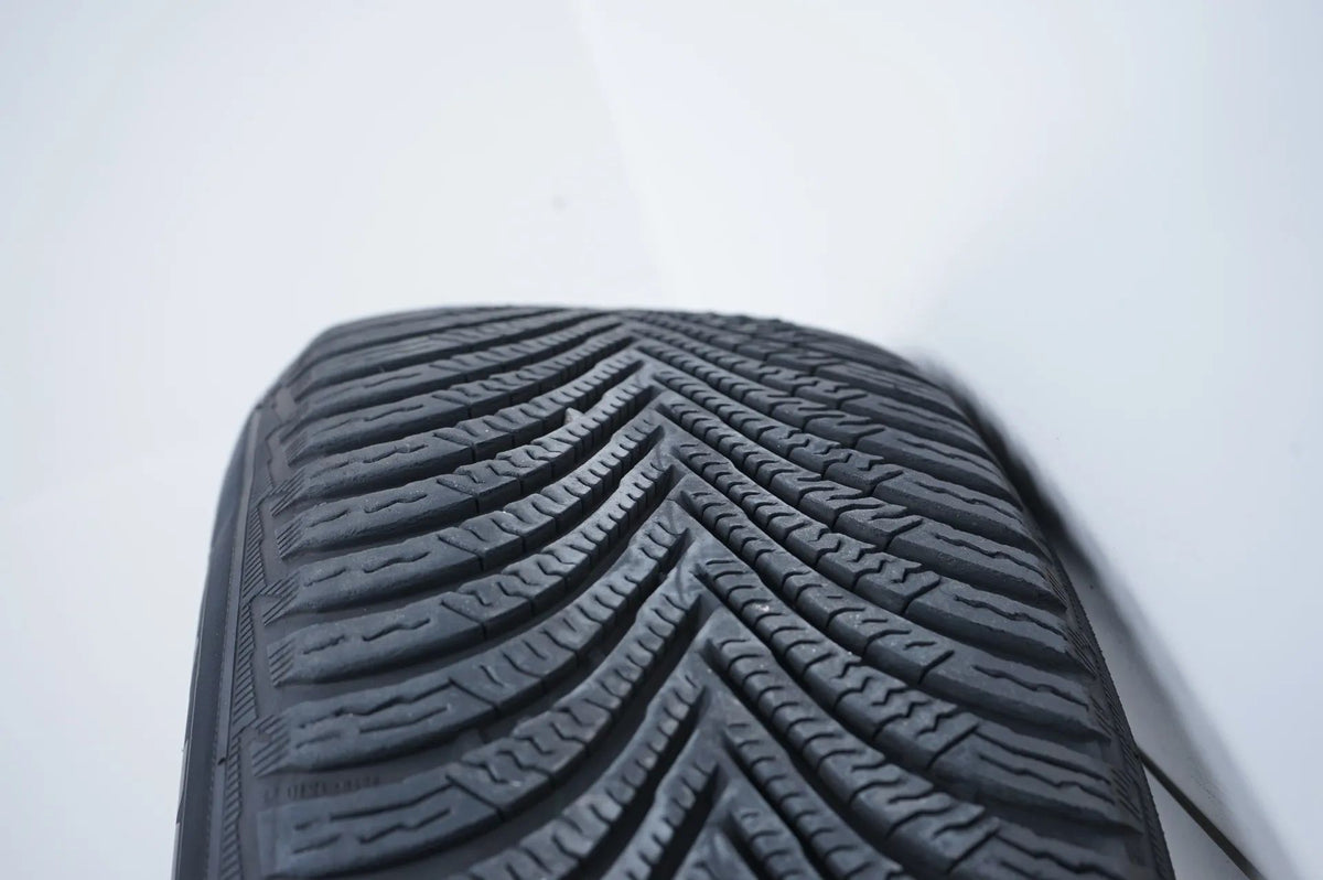 Mercedes AB Class W177 B247 Winter Tires Winter Wheels 16 inch Detailansicht 12