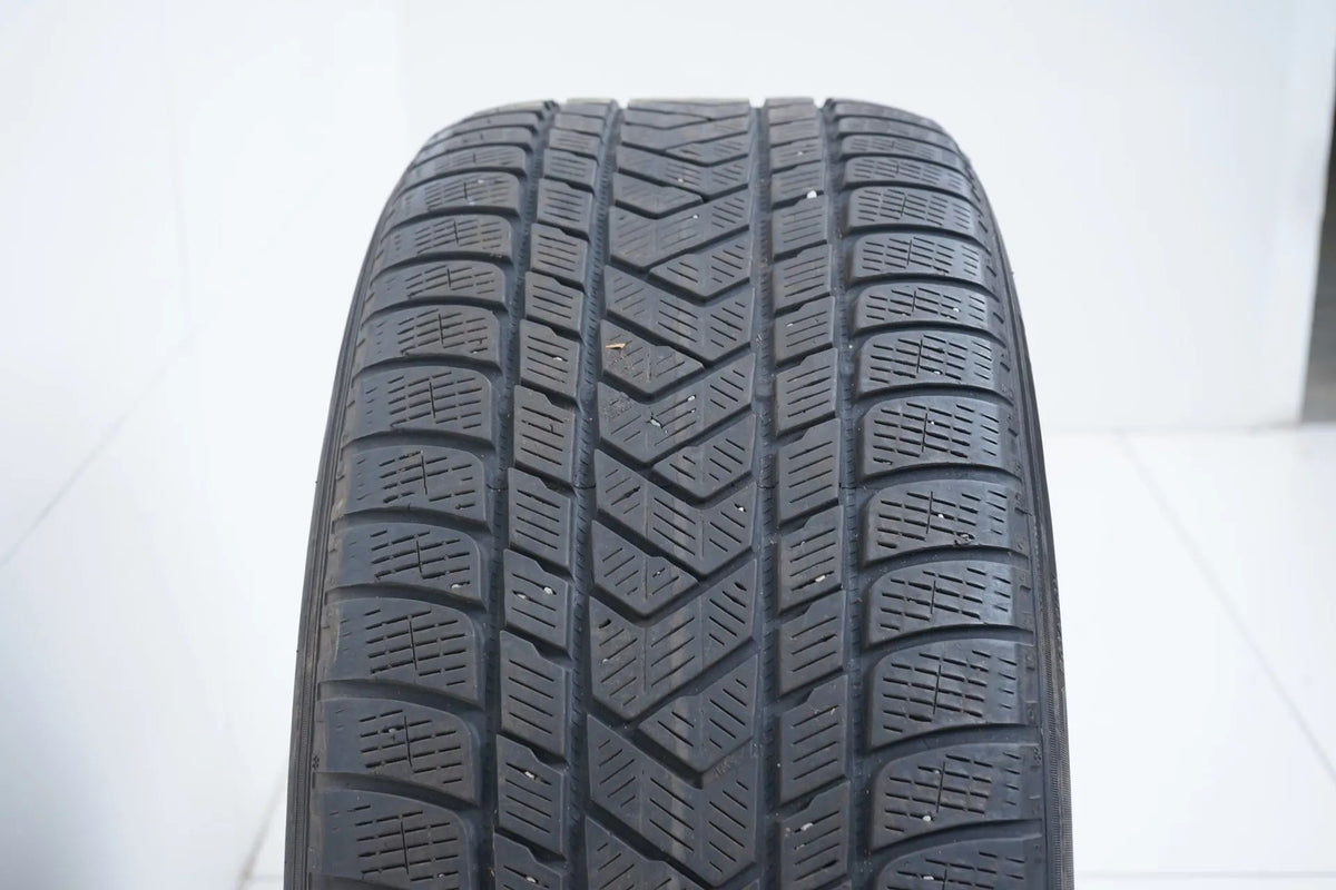 1x Winter tire 275 50 20 inch Pirelli DOT17 MO 5mm Detail view 5