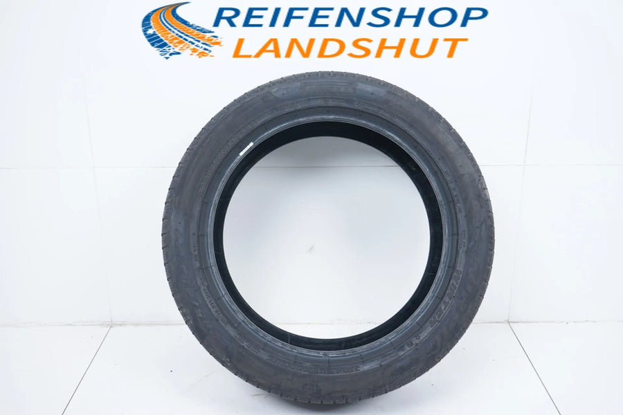 1x Winterreifen 285 45 21 Zoll Pirelli DOT22 ca.6 mm Bmw* RFT