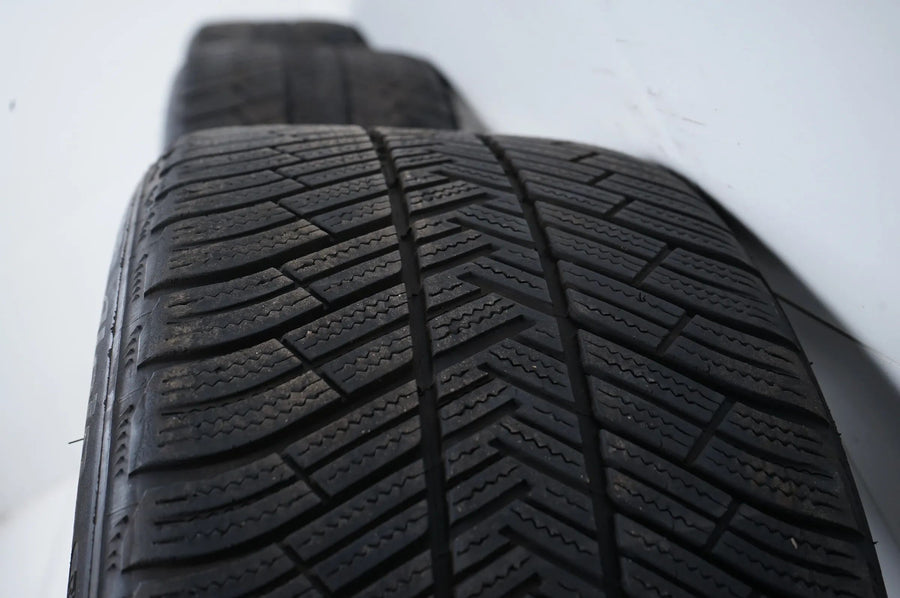 Mercedes E63 AMG W213 winter tires/wheels 265/40/19 inch