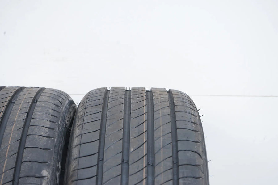 2 x Demo summer tires Michelin 225/45 R18 inch DOT21