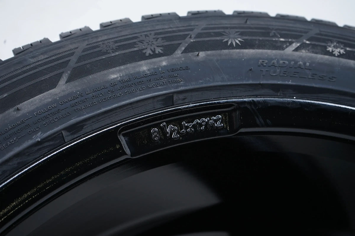 Pneus hiver 19 pouces pour Mercedes Classe E Hybride W214 Vue détaillée 19