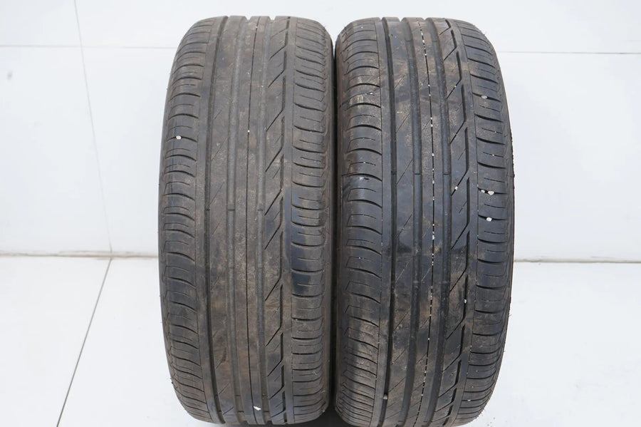 2 x pneus d'été Bridgestone 225 50 18 pouces DOT19 environ 6mm