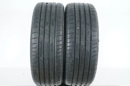 2 x pneus d'été Bridgestone Sport 235 55 19 pouces DOT23 de démonstration