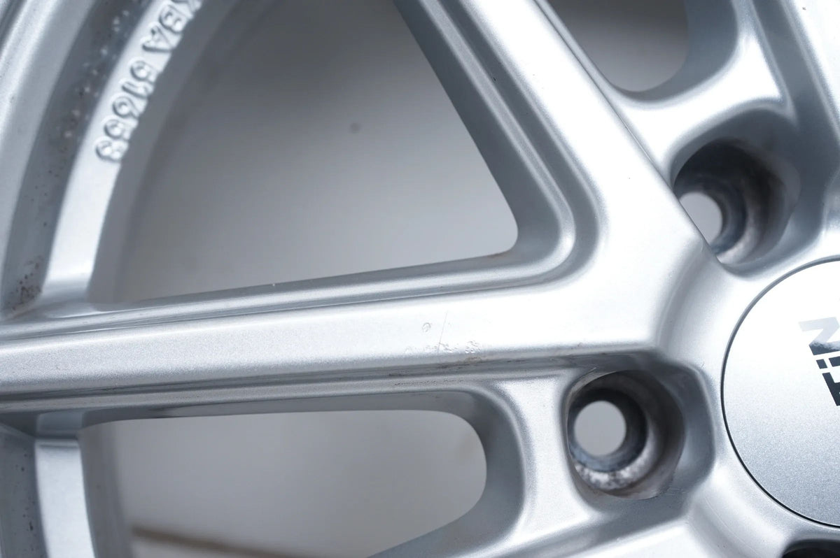 Zimní pneumatiky a zimní kola pro VW Tiguan Škoda Kodiaq Audi Q3 215 65 17 palců Detailní zobrazení 8