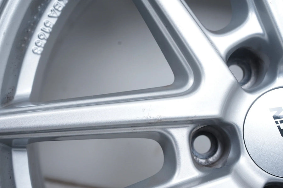 Zimní pneumatiky a zimní kola pro VW Tiguan Škoda Kodiaq Audi Q3 215 65 17 palců