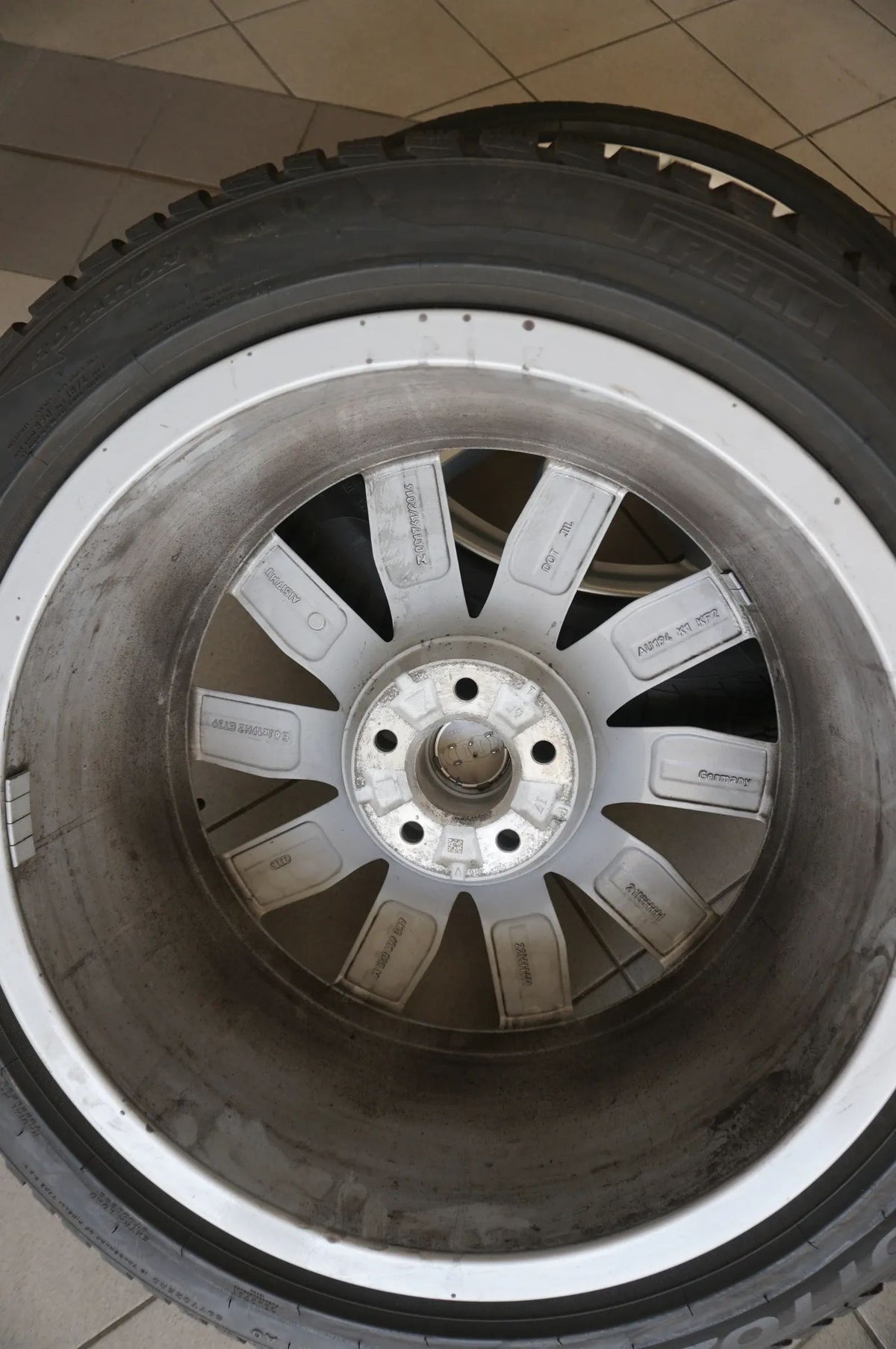 Original Audi A6 S6 C8 4K Alufelgen Winterräder Winterreifen 245 45 R19 2024 7mm Detailní zobrazení 6