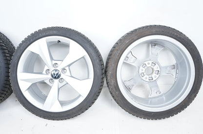 Audi A3 8Y VW Golf 7 8 Winterreifen Winterräder 225 40 18 Zoll