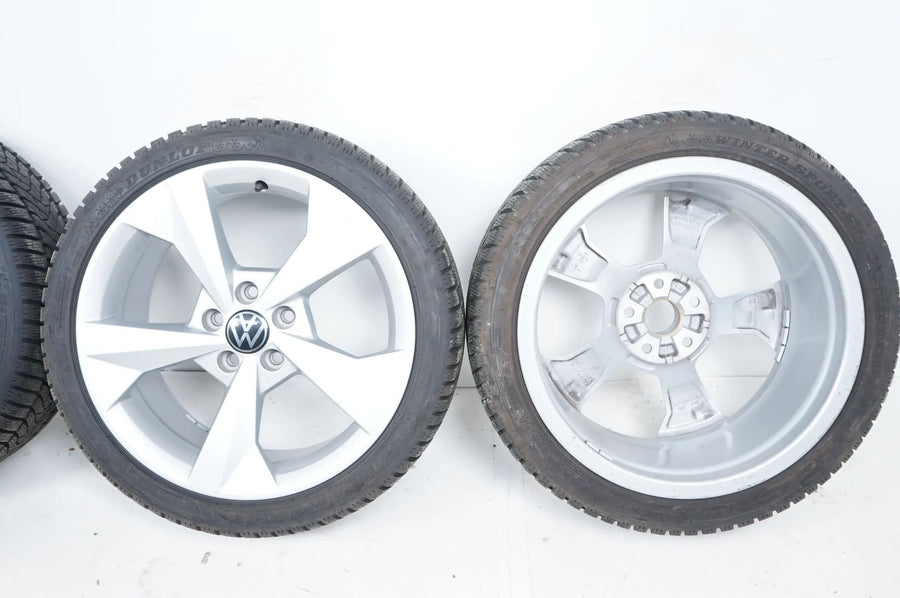Audi A3 8Y VW Golf 7 8 Winterreifen Winterräder 225 40 18 Zoll