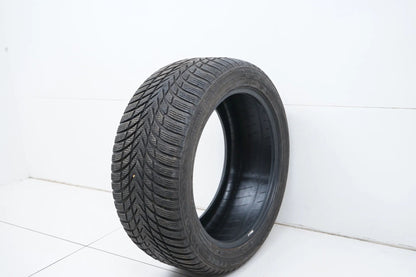 1x Nokian winter tire 255 45 19 inch approx. 6 mm DOT23