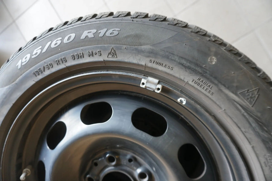 Original BMW 1er F40 2er Stahlfelgen Winterräder Winterreifen 195 60 R16 5,5mm