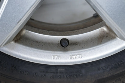 VW Volkswagen unbekannt Winterräder Winterreifen 215 60 16 Zoll