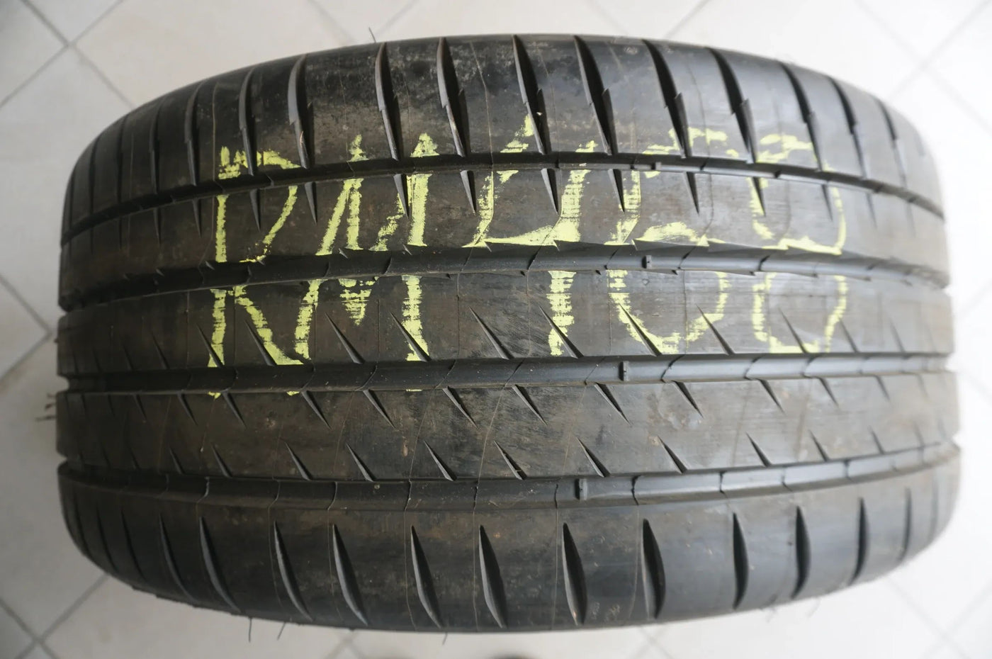 1 X 275 35 ZR20 R20 102Y pneu été Michelin Pilot Sport 4 S 2016 7mm