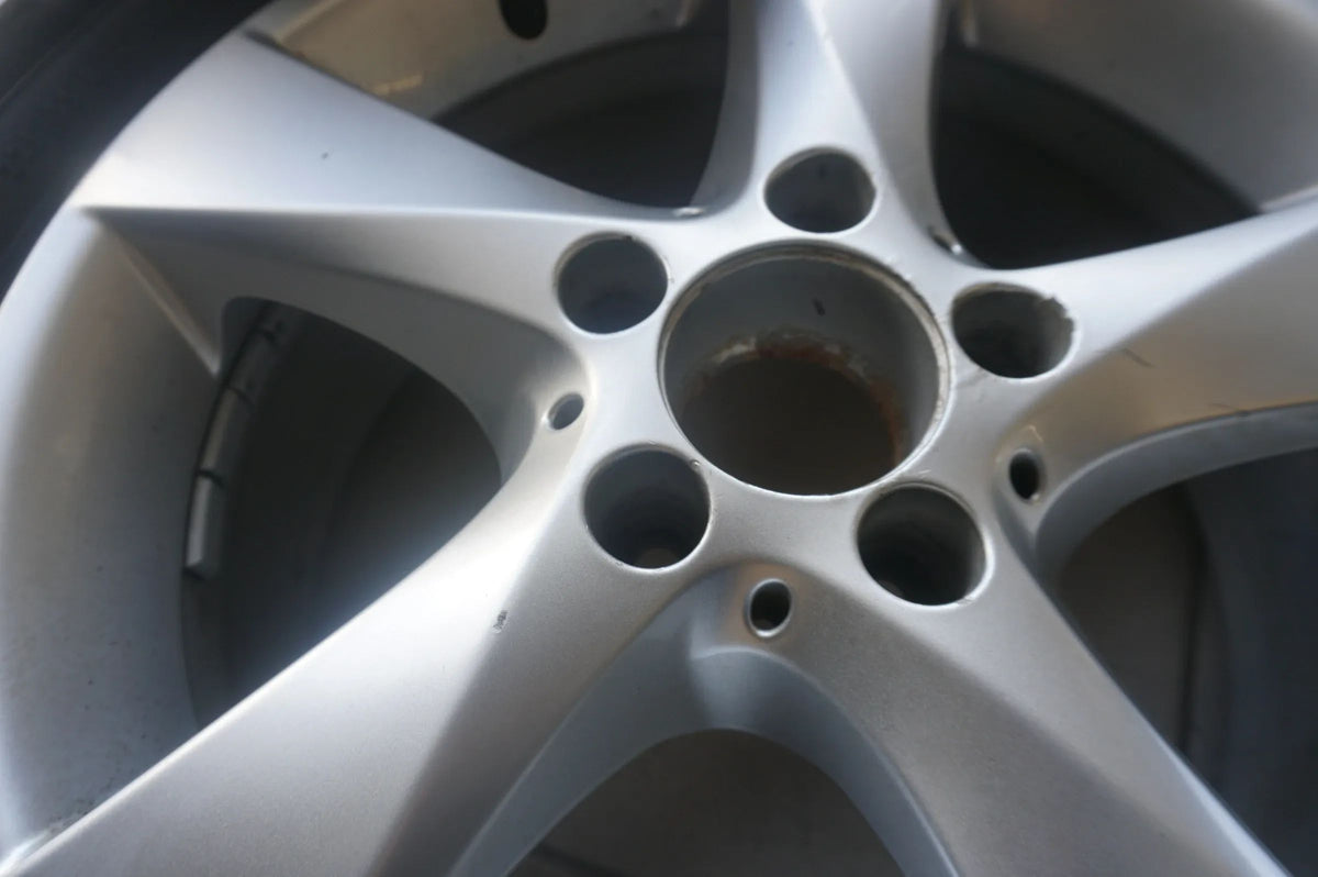 Original Mercedes V-Klasse Vito W447 17 Zoll Alufelgen A4474012200 Winterreifen Detail view 4