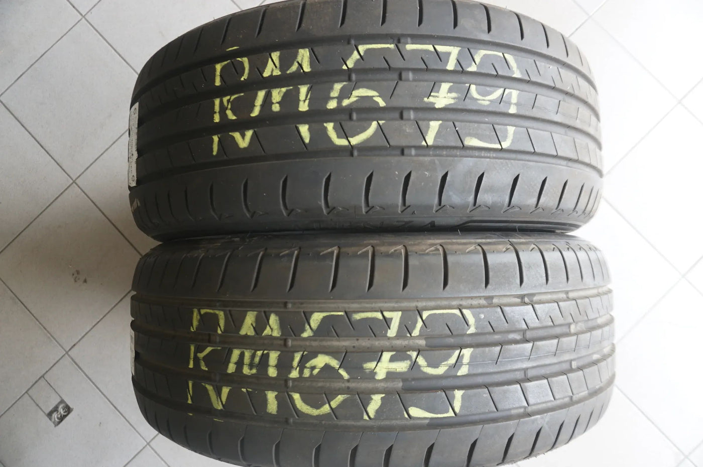 2 X 245 45 R20 103W Sommerreifen Bridgestone Alenza 001 * 6mm 2023