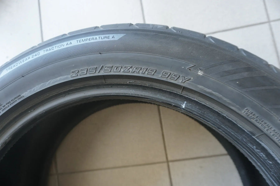 235 50 ZR19 R19 99Y Sommerreifen Yokohama AdvanSport V107 MO1 2021 7mm
