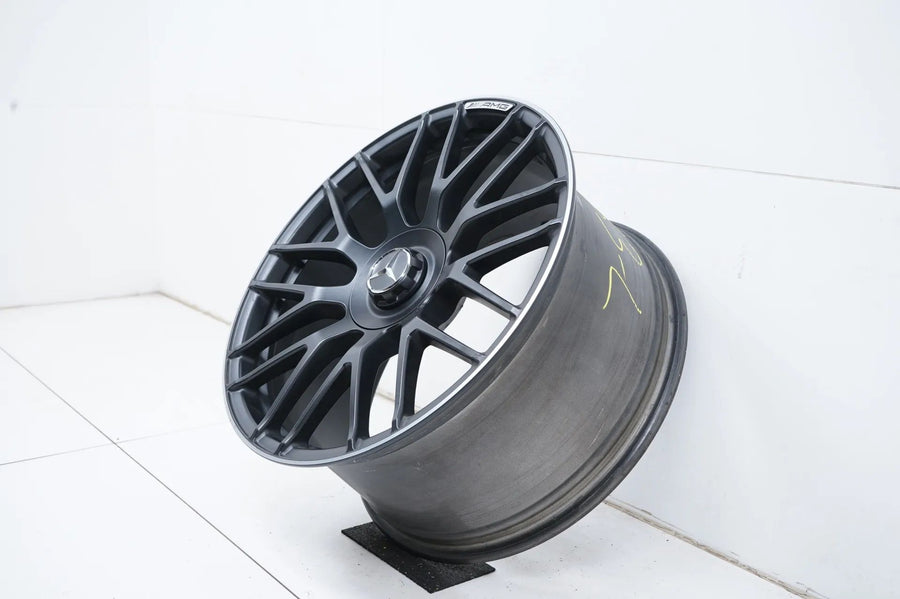 1 x Mercedes C63 W205 AMG Alufelge 19 Zoll A2054011800 9,5J