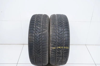 2x Pirelli winter tires 235 65 17 inch DOT20/19 MO approx. 6 mm tread depth