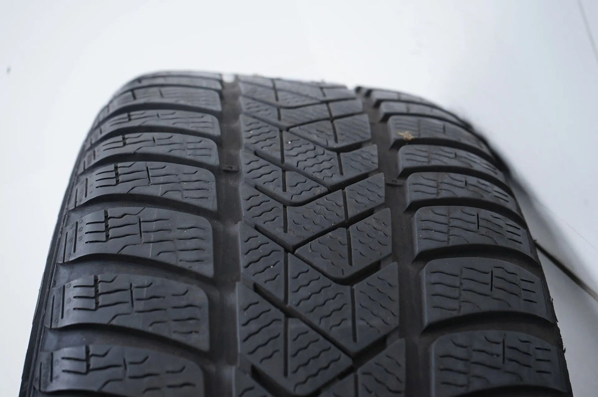 Mercedes C-Class W206 winter tires/wheels 225/45/18 inch Detailansicht 14