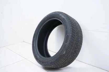 1x Winterreifen Goodyear 255 50 21 Zoll DOT21 BMW* ca.5mm
