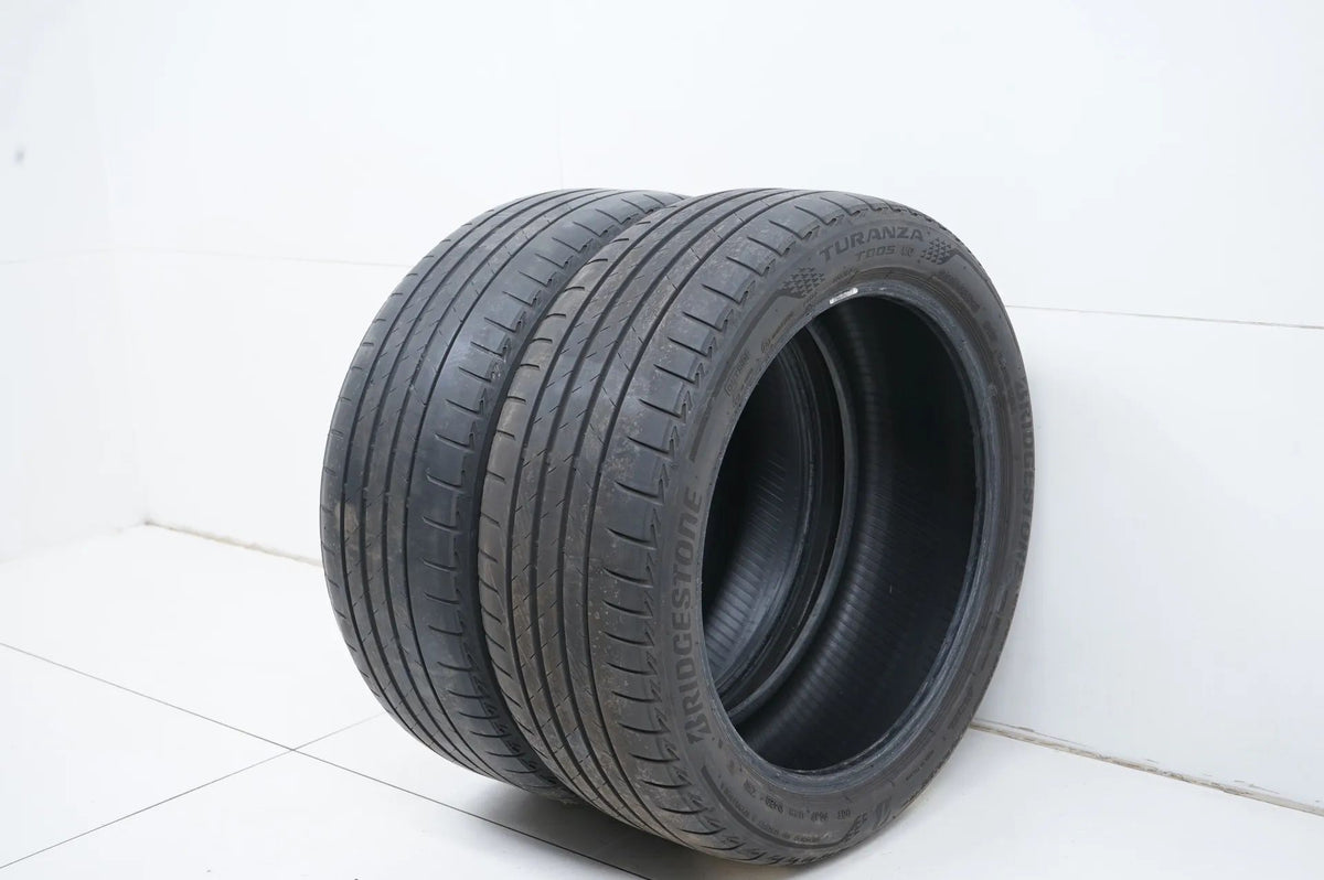 2 x Sommerreifen Bridgestone 225 45 18 Zoll DOT20 ca.3-4mm MO Detailansicht 3