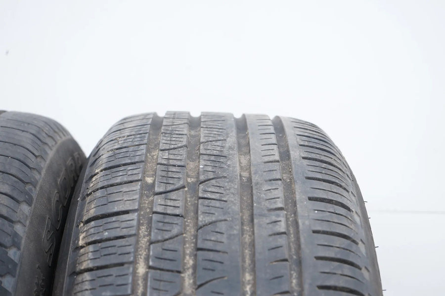 2 x Pirelli summer tires 235 55 19 inch DOT15 MO approx. 4 mm RFT